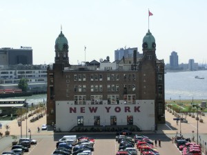 Nahaufnahme Hotel New York in Rotterdam